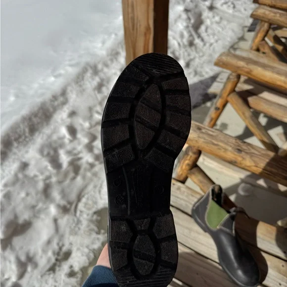 Blundstone Men's Dark Brown Boots with Green Elastic - Picture 2 of 6